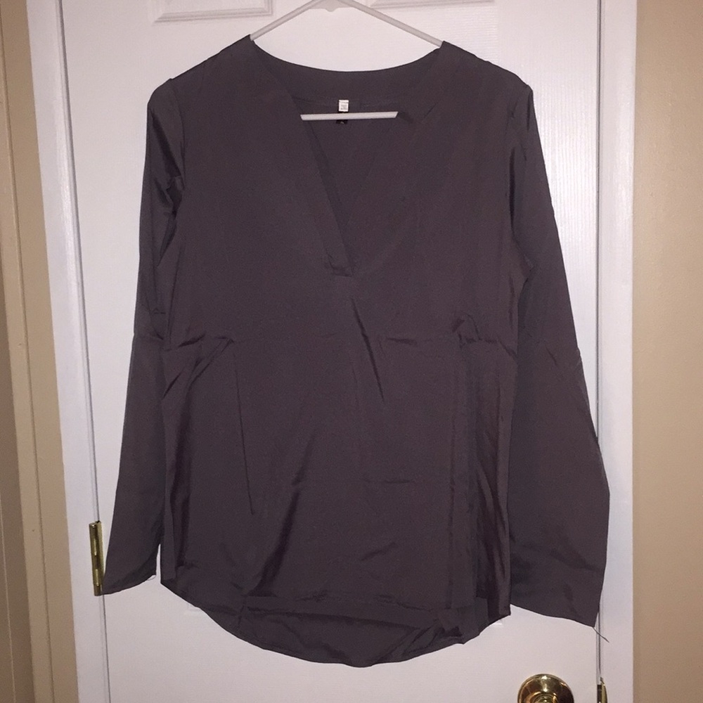 NWOT Grey Chiffon long sleeved top